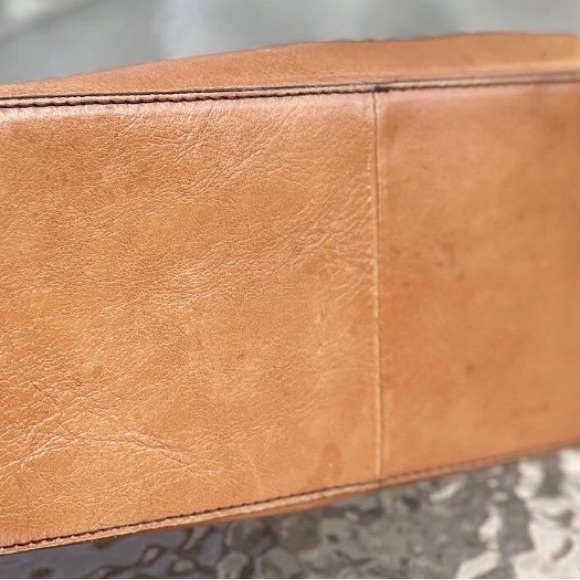 Classic Designer Etienne Aigner leather bag Beautiful Hazelnut Brown Purse EUC - Picture 6 of 7